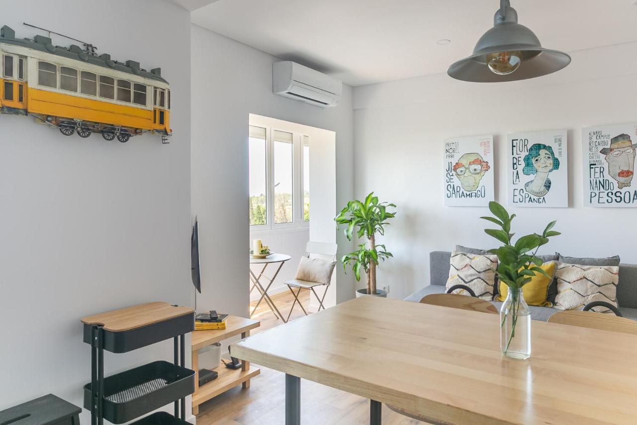 Spacious Apt Campo D'Ourique With Ac Lisbon Exterior photo